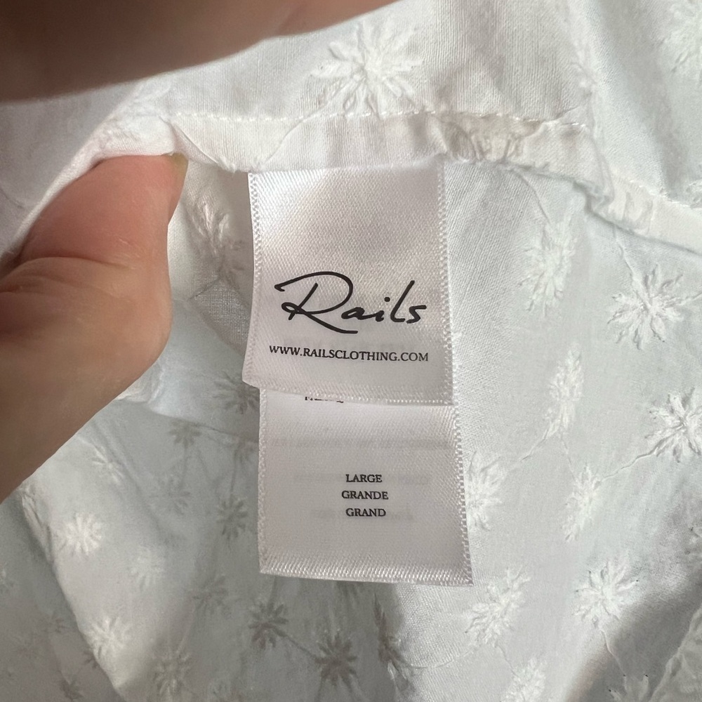 NWT Rails Paris Embroidered Top Daisies White Size Large - Picture 7 of 8